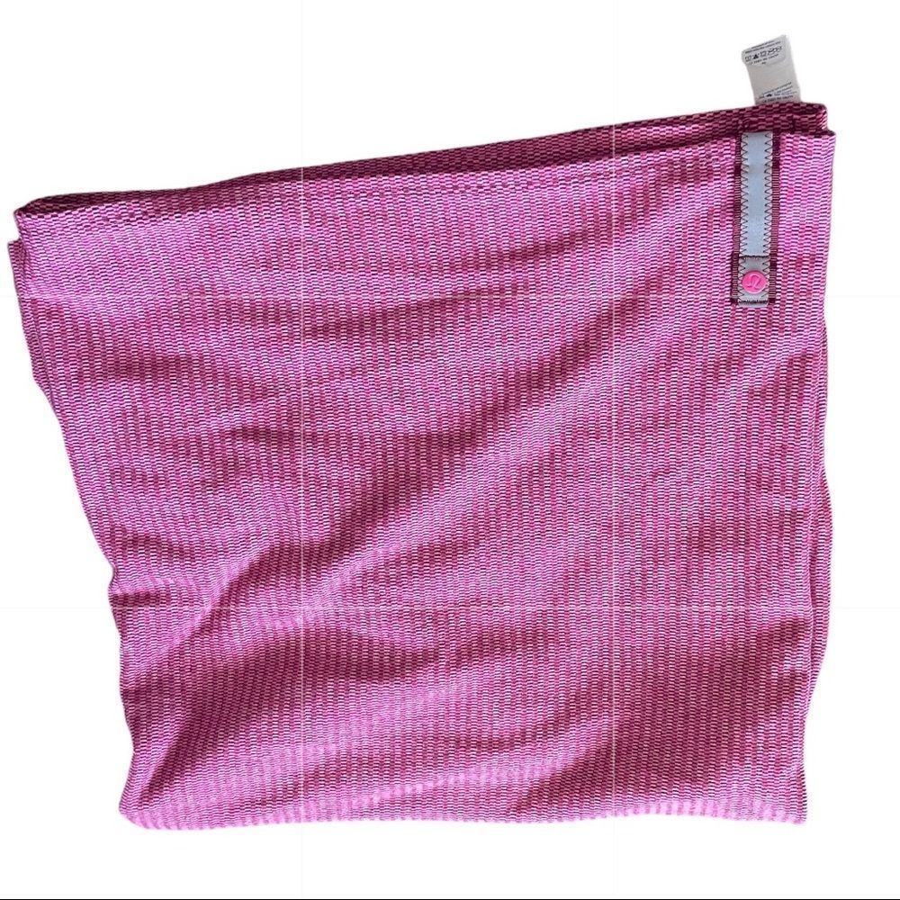 LULULEMON Raspberry Pink Stripe Vinyasa Infinity Scarf One Size - Picture 4 of 6